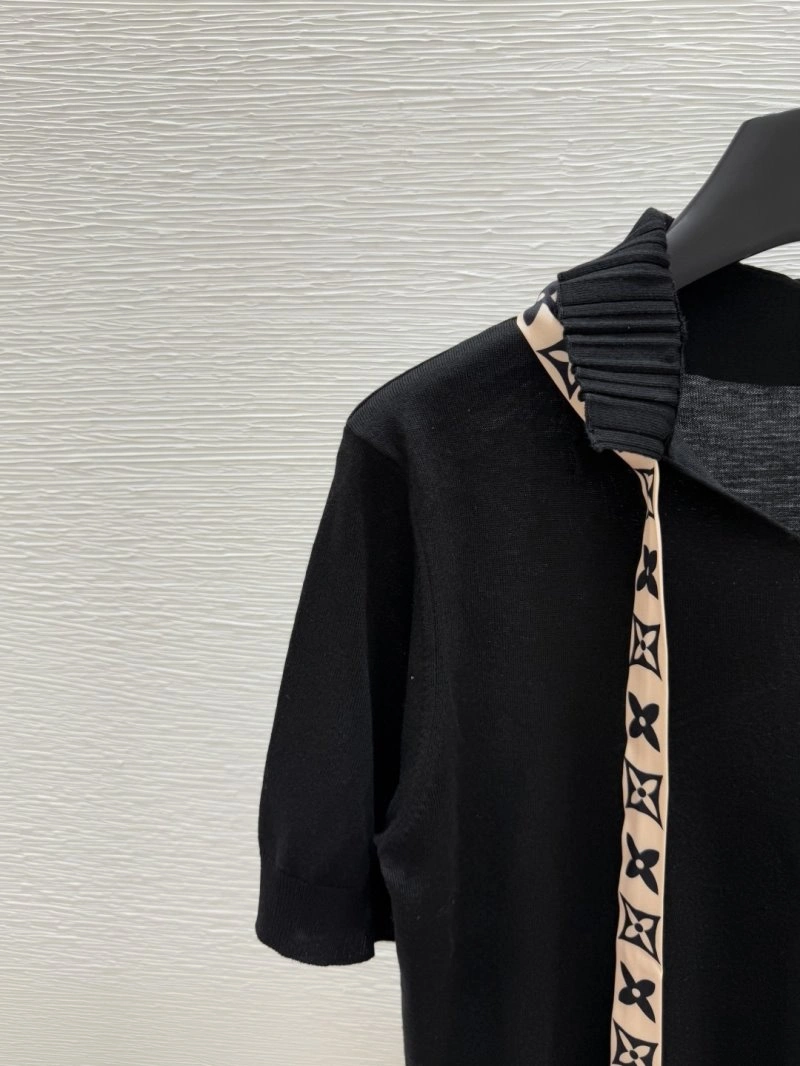 Refined Louis Vuitton T-Shirts 130534
