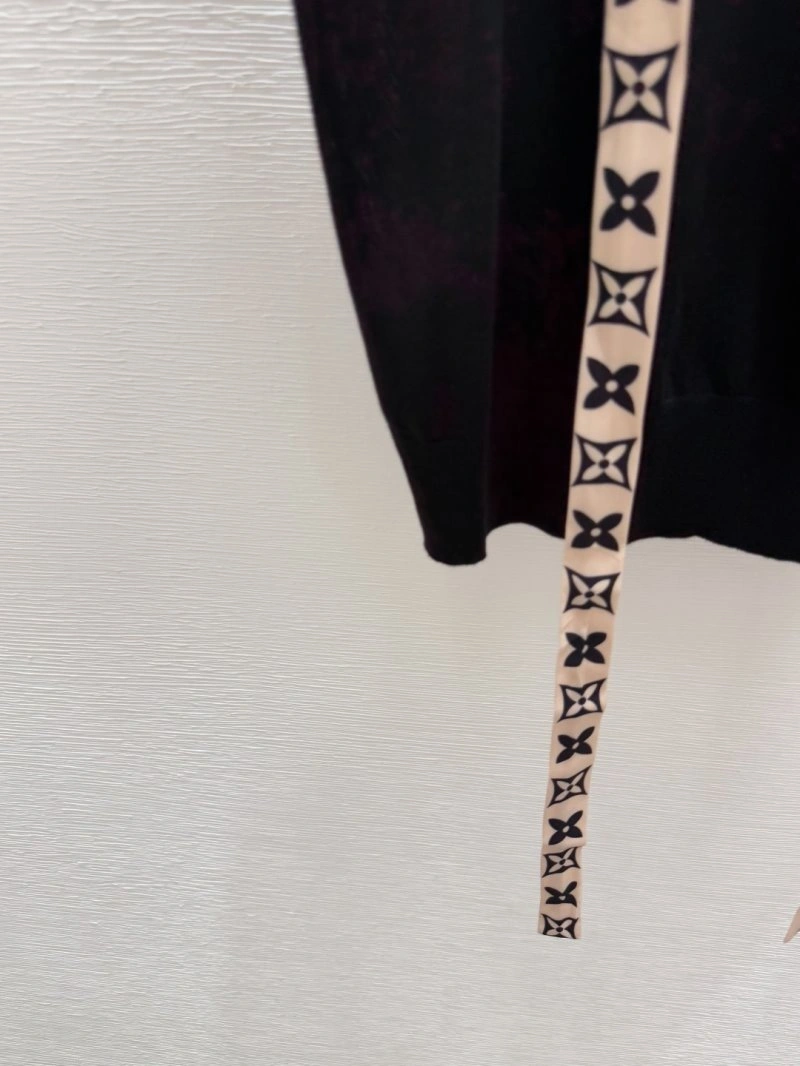 Refined Louis Vuitton T-Shirts 130534