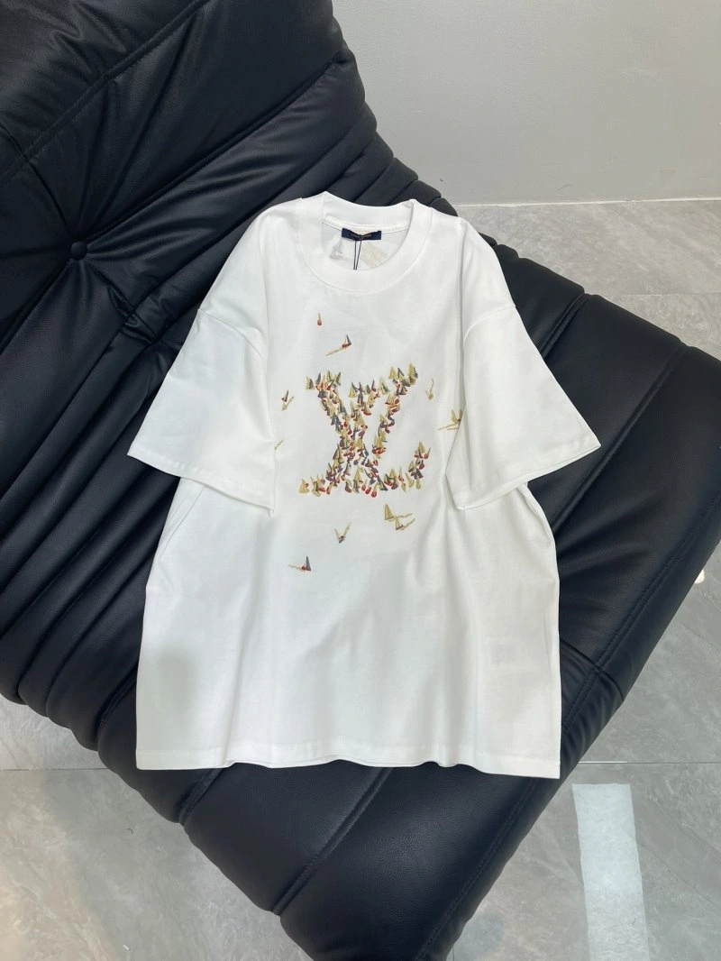 Elegant Louis Vuitton T-Shirts 130535