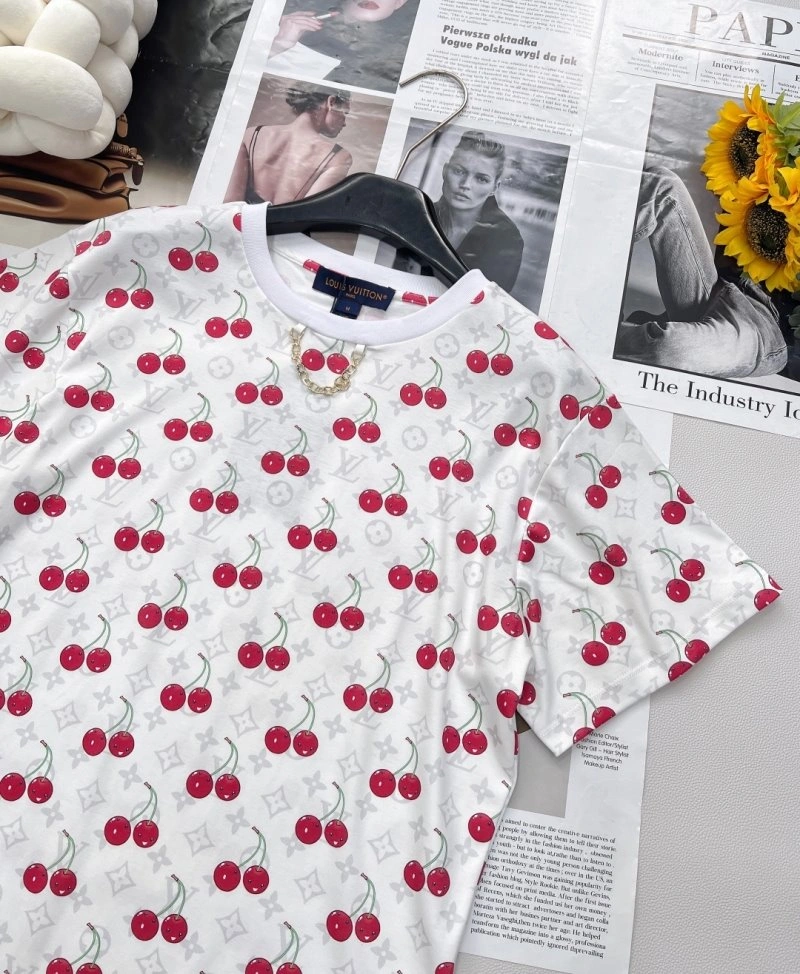 Louis Vuitton T-Shirts Packable 130528