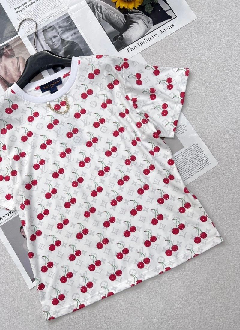 Louis Vuitton T-Shirts Packable 130528