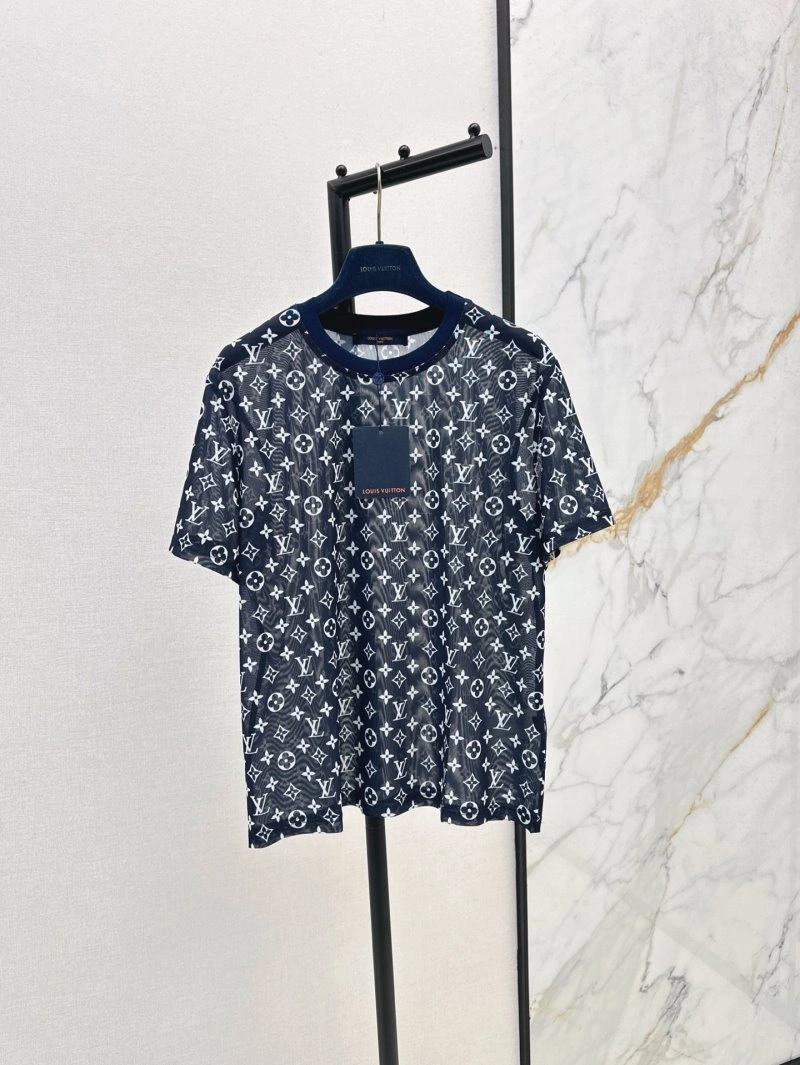 Compact Louis Vuitton T-Shirts 130514