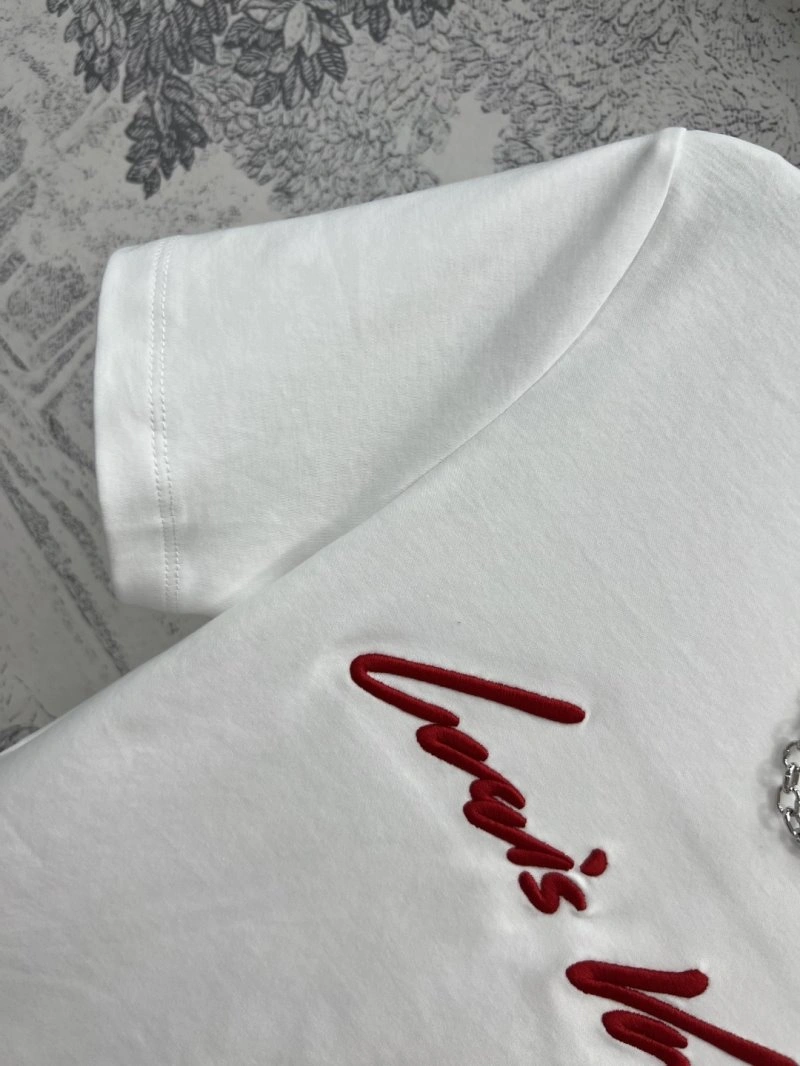 Effortless Louis Vuitton T-Shirts 130503