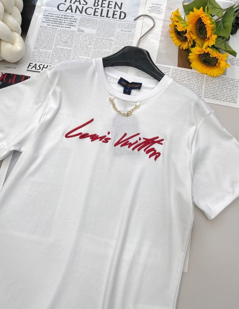 Versatile Louis Vuitton T-Shirts 130523