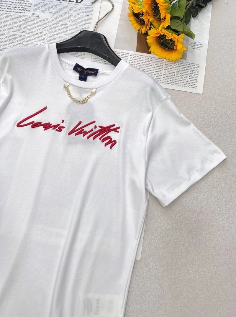 Versatile Louis Vuitton T-Shirts 130523