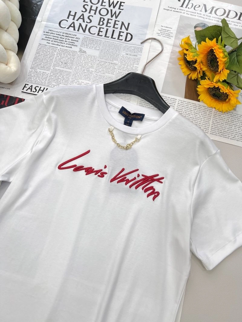 Versatile Louis Vuitton T-Shirts 130523