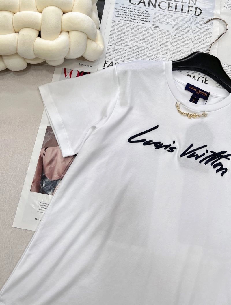 Louis Vuitton T-Shirts TimelessDesign 130501
