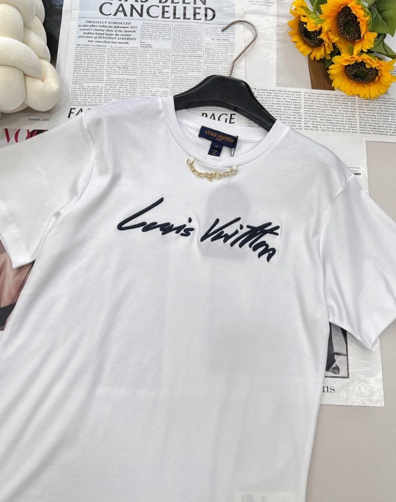 Louis Vuitton T-Shirts TimelessDesign 130501