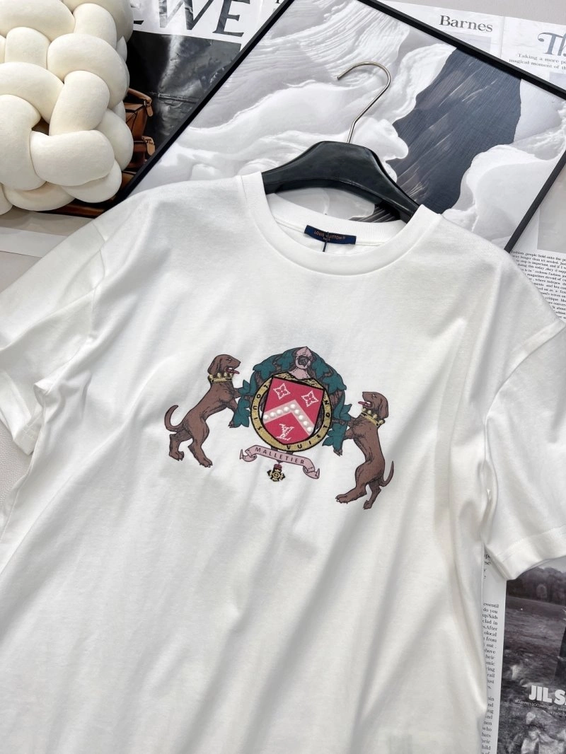 Louis Vuitton T-Shirts Casual 130500