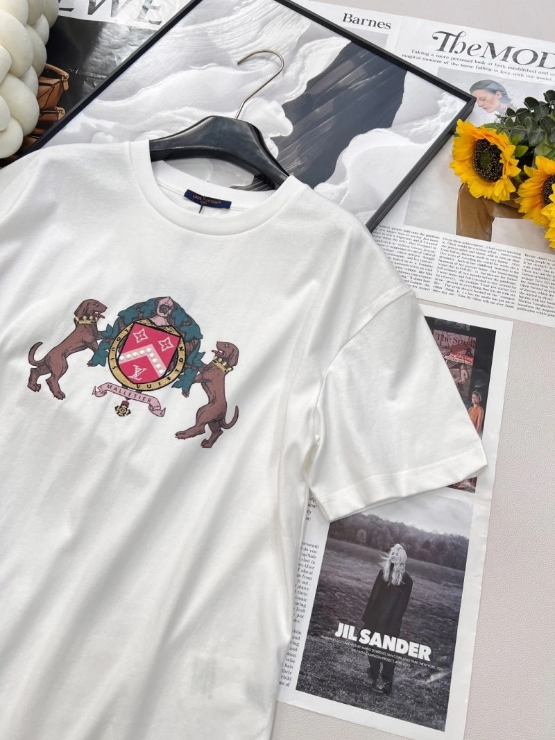 Louis Vuitton T-Shirts Casual 130500