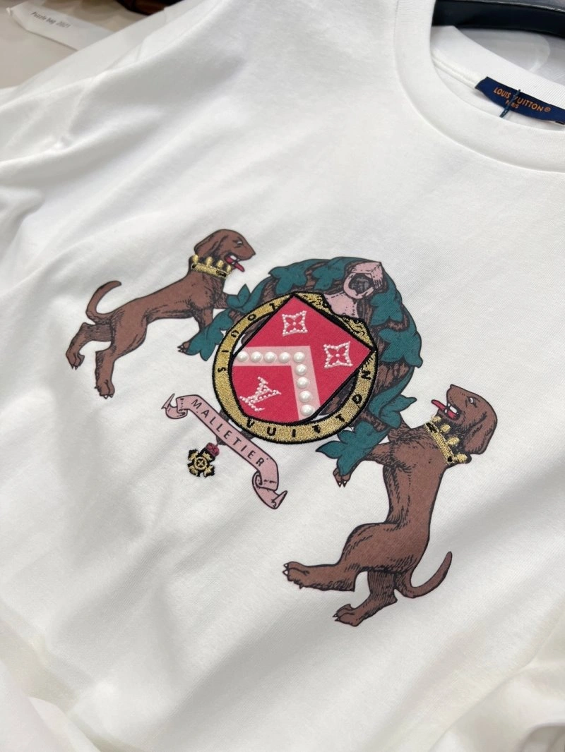 Louis Vuitton T-Shirts Casual 130500