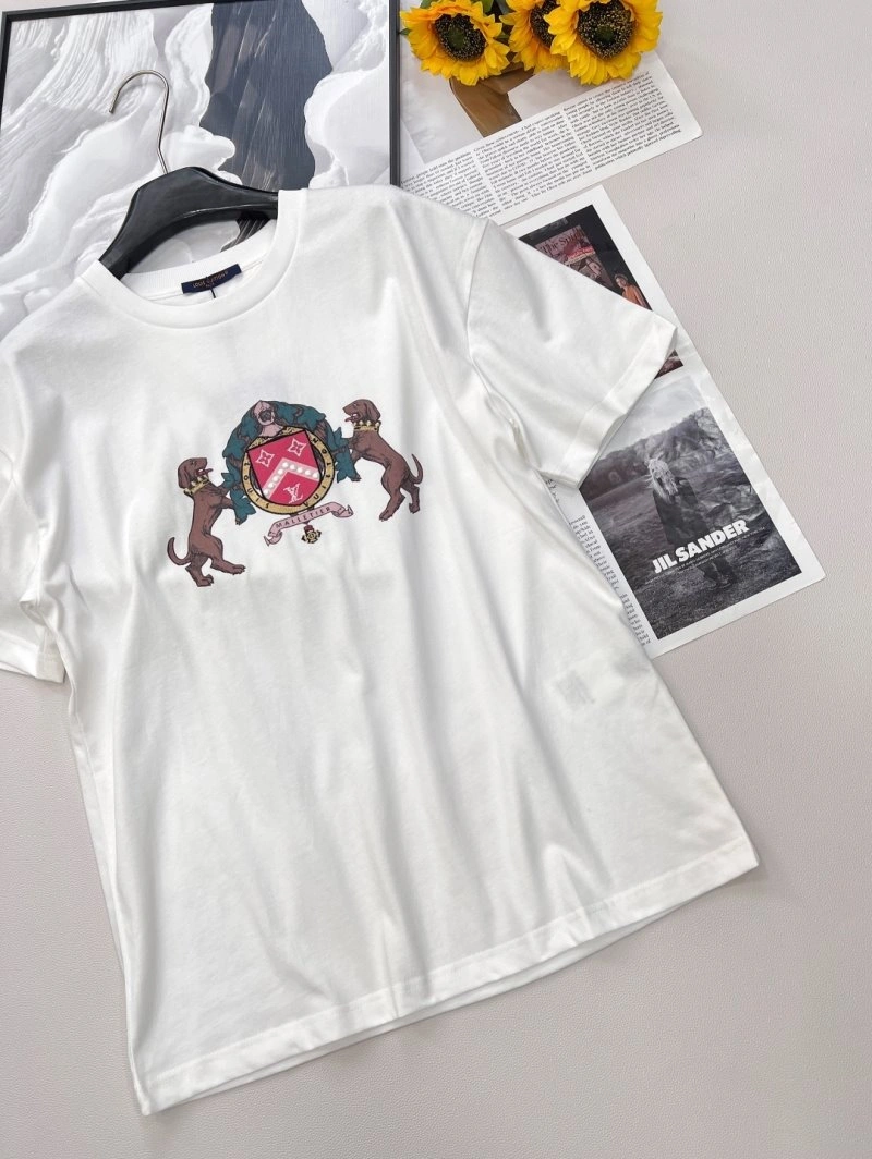 Louis Vuitton T-Shirts Casual 130500