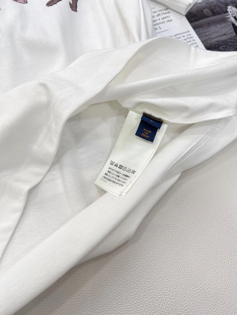 Louis Vuitton T-Shirts Casual 130500