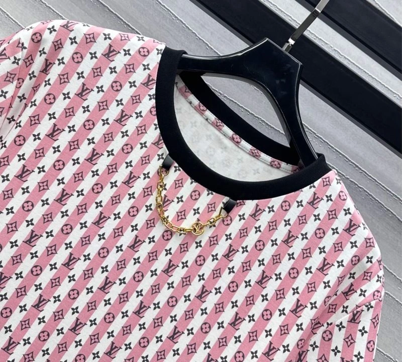 Louis Vuitton T-Shirts Contemporary 130517