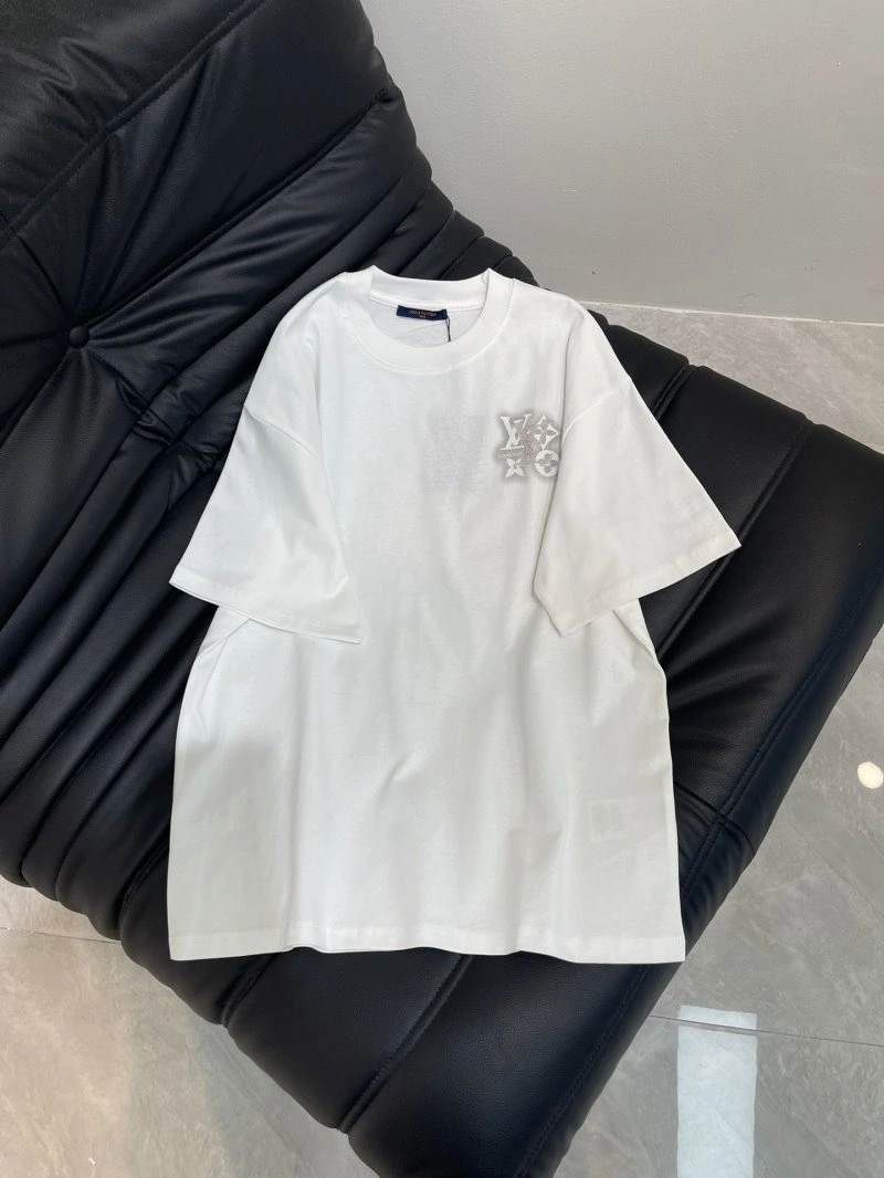 AllSeason Louis Vuitton T-Shirts 130489