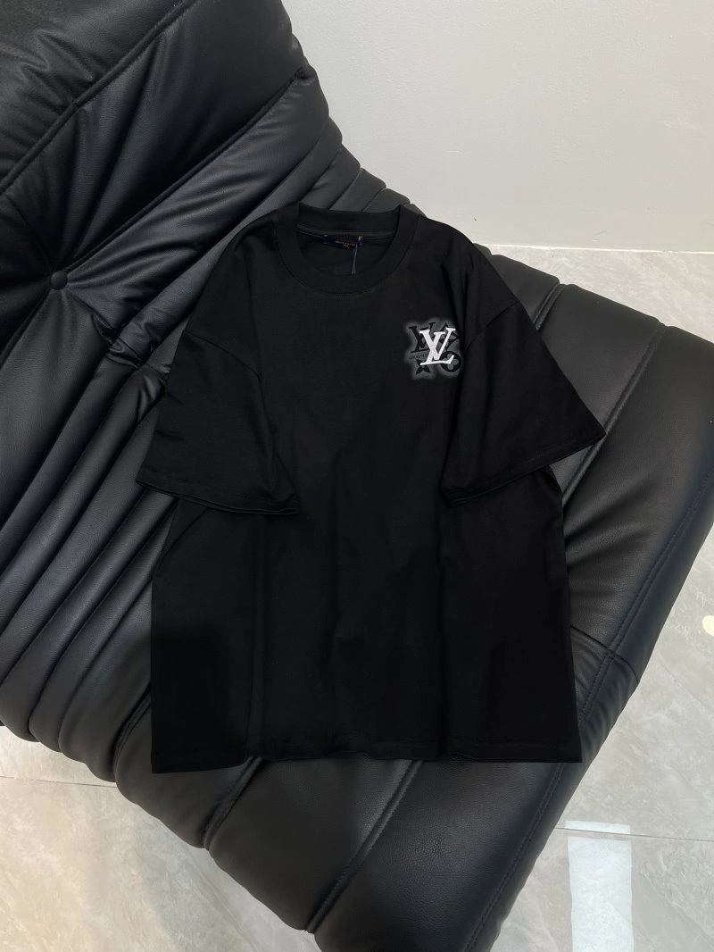 AllSeason Louis Vuitton T-Shirts 130489