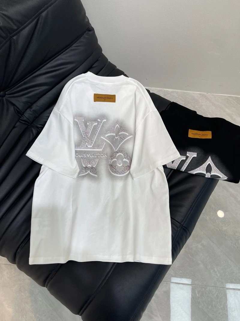 AllSeason Louis Vuitton T-Shirts 130489
