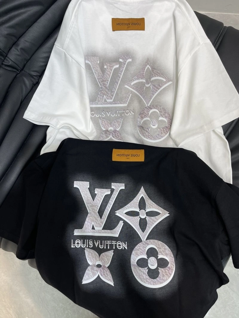 AllSeason Louis Vuitton T-Shirts 130489