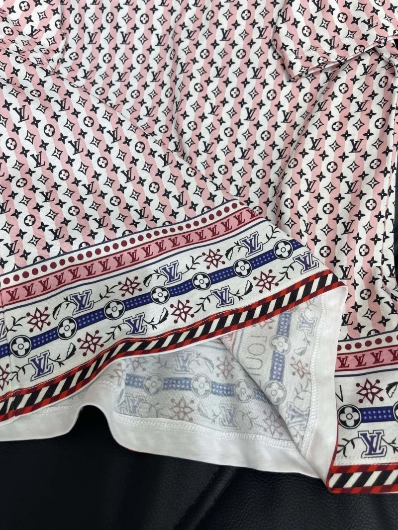 Louis Vuitton T-Shirts MoistureWicking 130490
