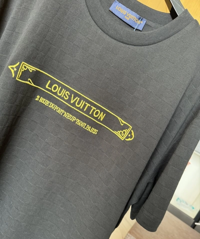 RelaxedFit Louis Vuitton T-Shirts 130488