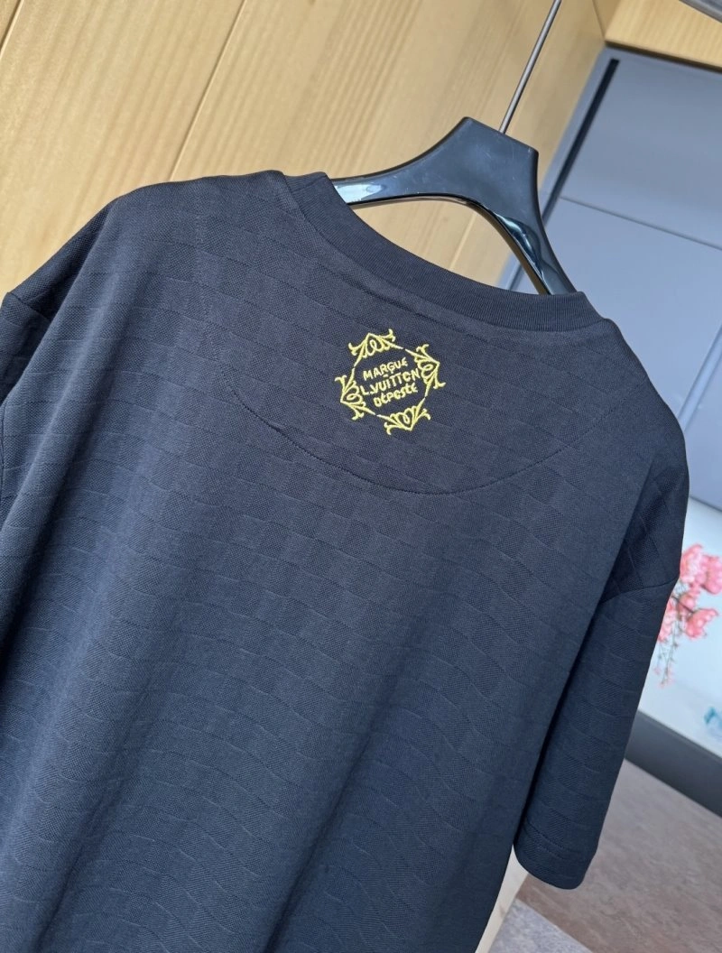 RelaxedFit Louis Vuitton T-Shirts 130488