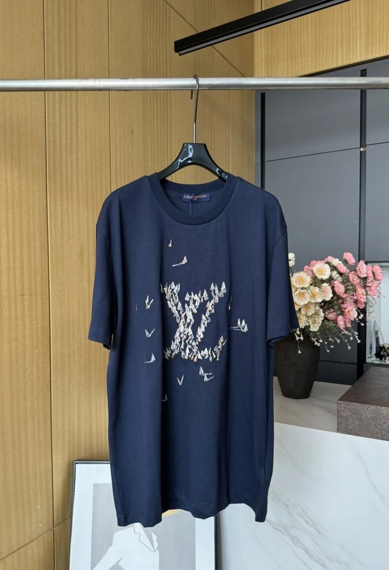 Louis Vuitton T-Shirts Supportive 130487