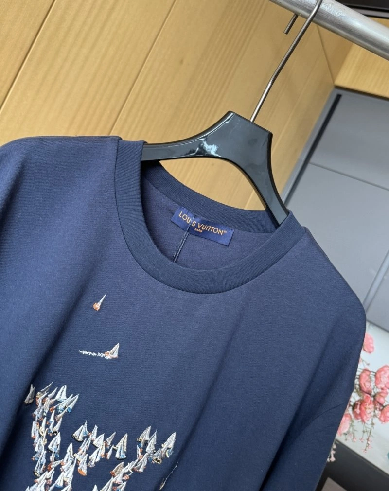 Louis Vuitton T-Shirts Supportive 130487