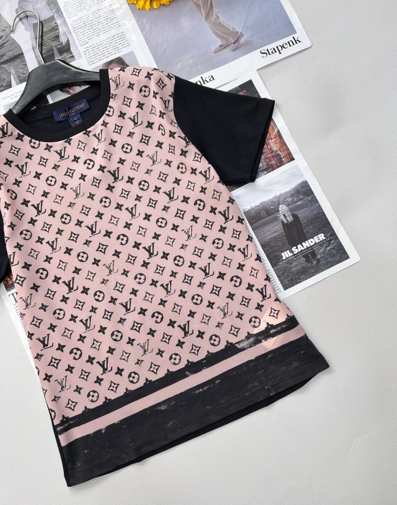 GoodFit Louis Vuitton T-Shirts 130486