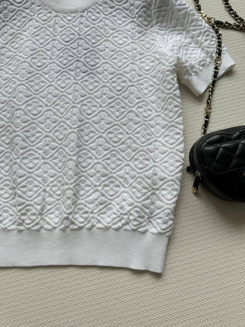 DailyWear Louis Vuitton T-Shirts 130485
