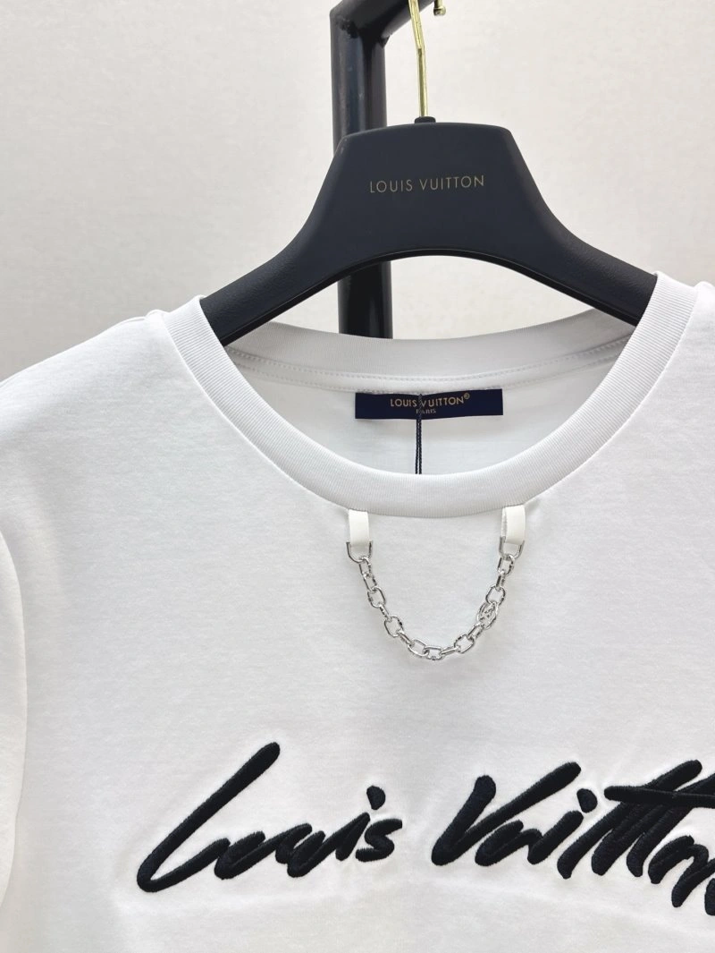 Stylish Louis Vuitton T-Shirts 130480
