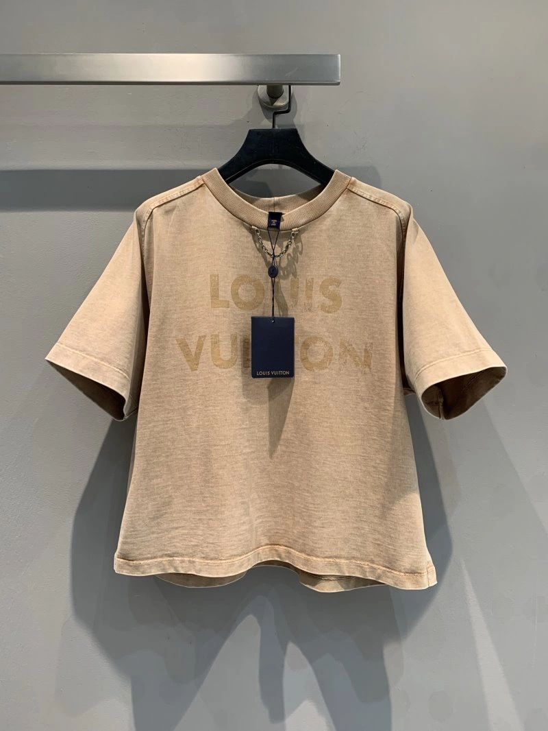 Louis Vuitton T-Shirts Resilient 130465