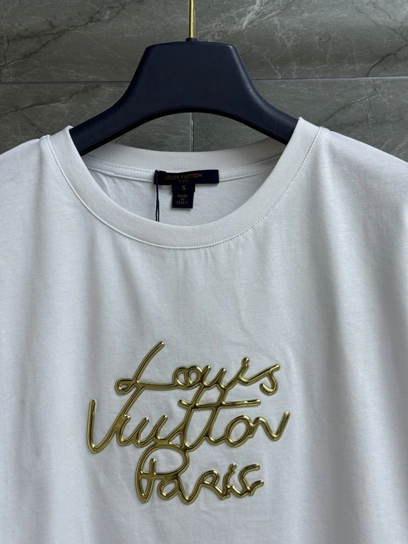 Classic Louis Vuitton T-Shirts 130462