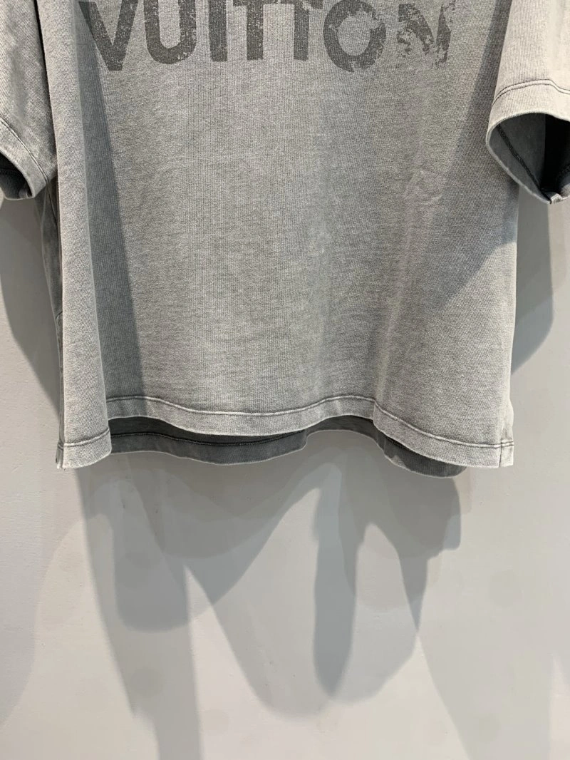 Lightweight Louis Vuitton T-Shirts 130479
