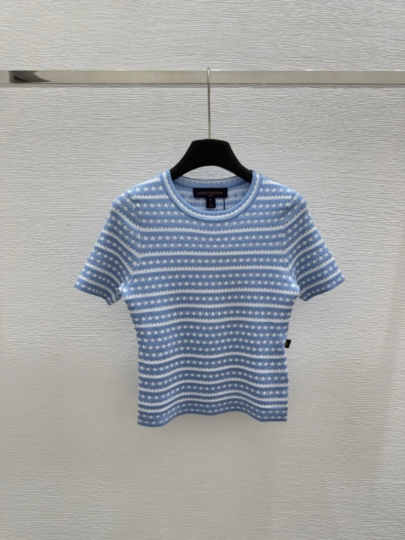 Louis Vuitton T-Shirts Snug 130478