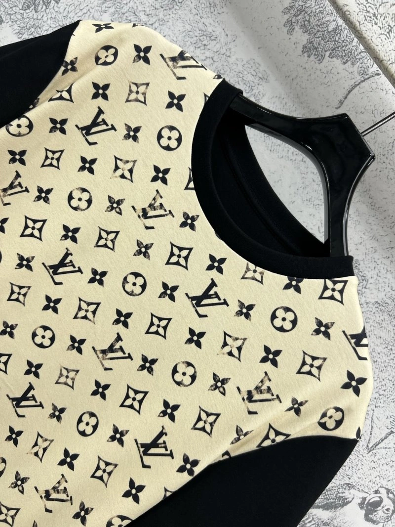 Durable Louis Vuitton T-Shirts 130470