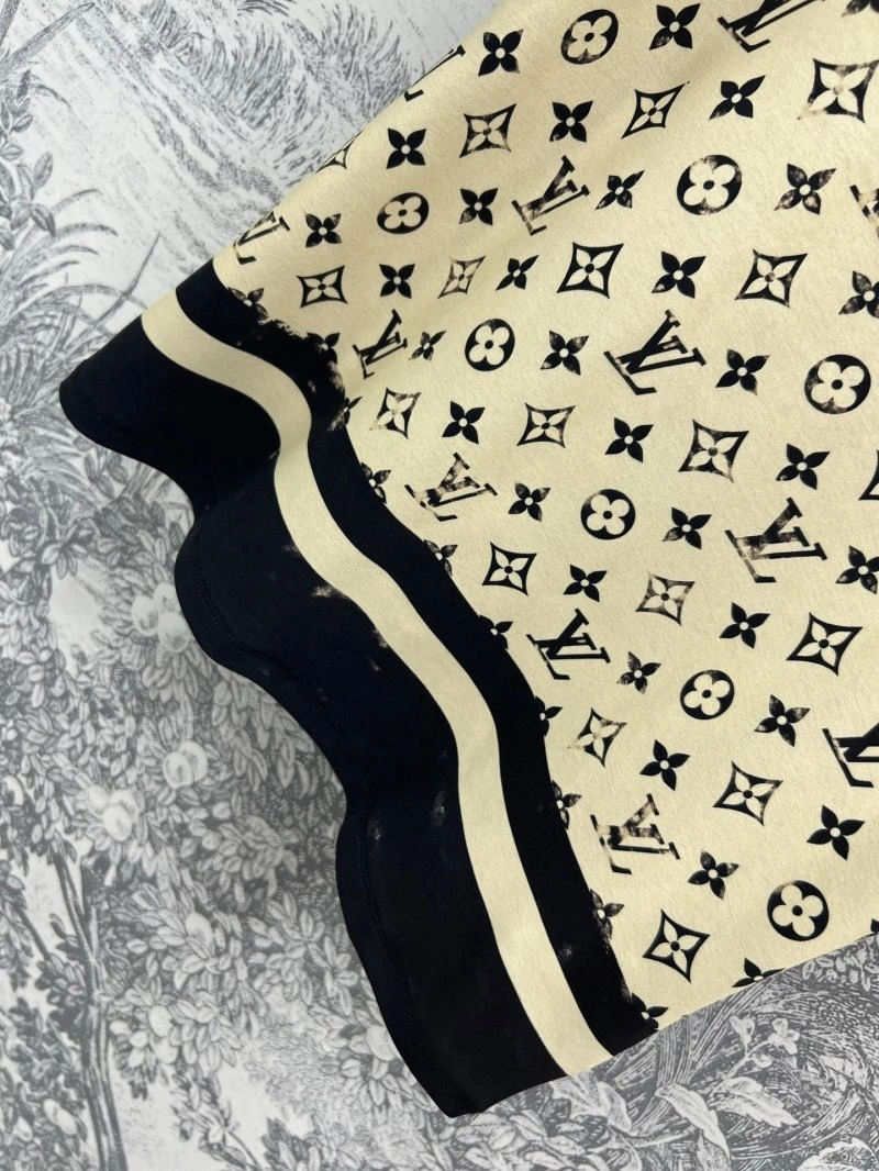Durable Louis Vuitton T-Shirts 130470