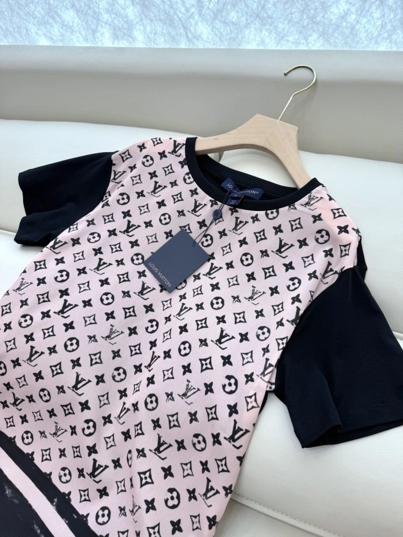 Louis Vuitton T-Shirts Comfortable 130471
