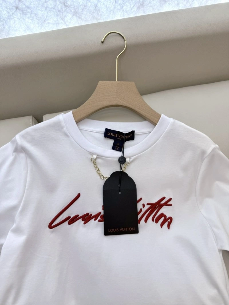 Louis Vuitton T-Shirts Sporty 130456
