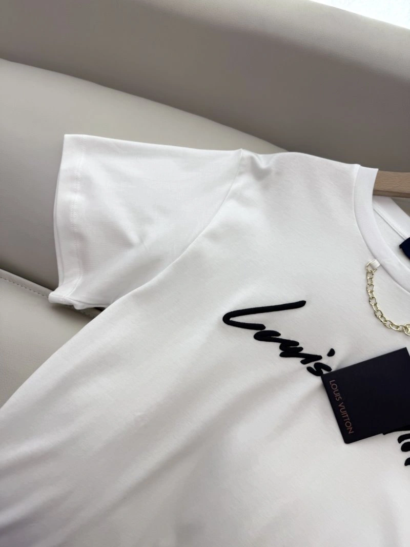 WaterResistant Louis Vuitton T-Shirts 130454