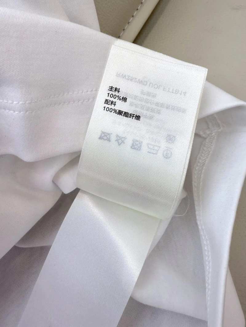 WaterResistant Louis Vuitton T-Shirts 130454