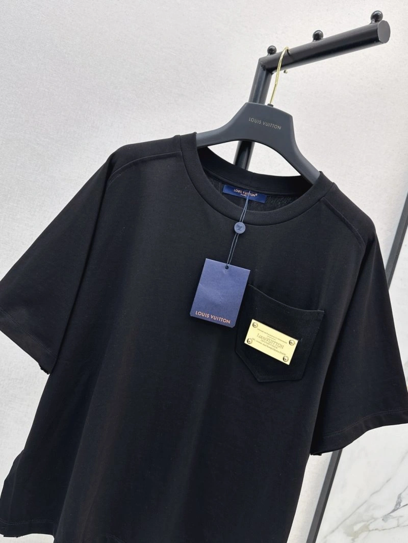Louis Vuitton T-Shirts AllSeason 130476