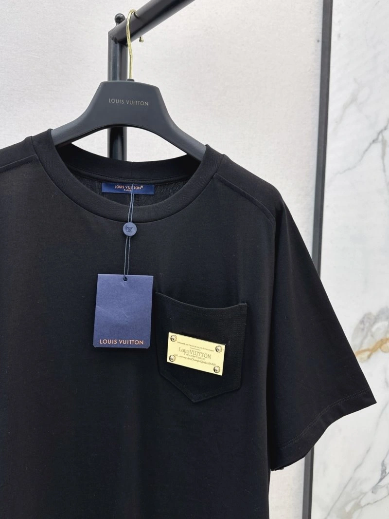 Louis Vuitton T-Shirts AllSeason 130476