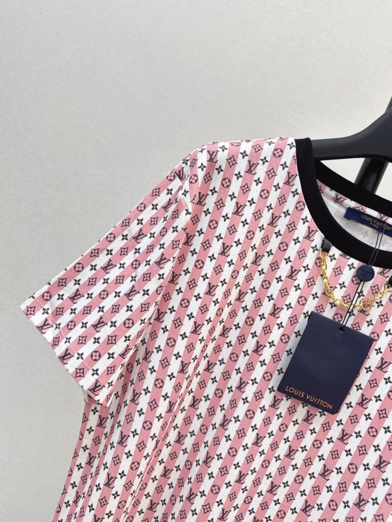 Louis Vuitton T-Shirts MultiPurpose 130455