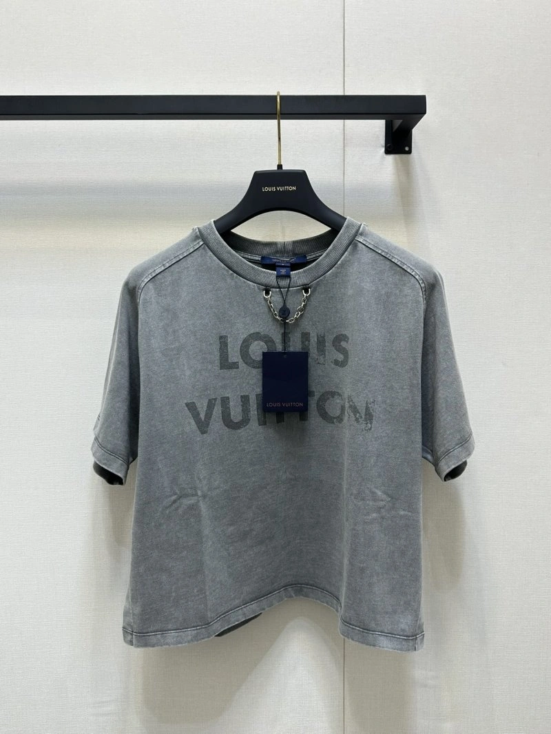 Supportive Louis Vuitton T-Shirts 130450