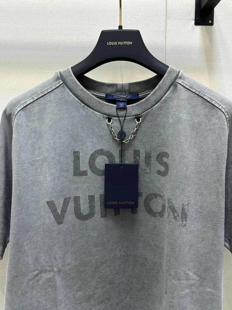Supportive Louis Vuitton T-Shirts 130450
