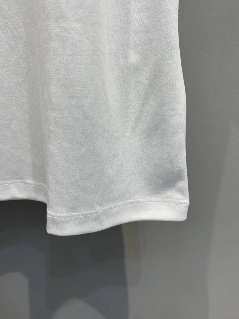 Louis Vuitton T-Shirts Breathable 130453