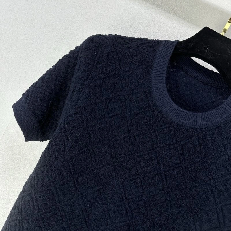 Practical Louis Vuitton T-Shirts 130448
