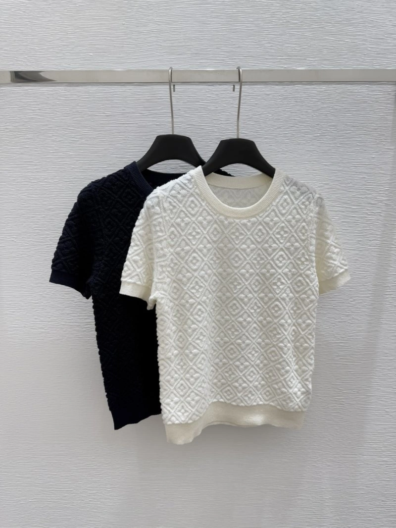Louis Vuitton T-Shirts Snug 130446