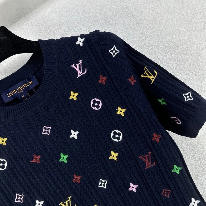 Upgraded Louis Vuitton T-Shirts 130438