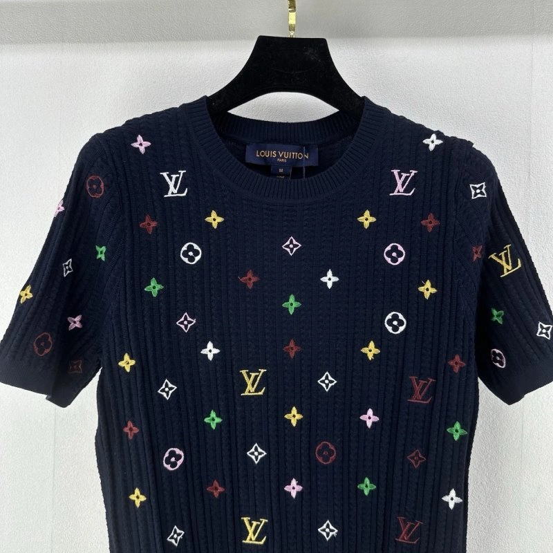 Upgraded Louis Vuitton T-Shirts 130438